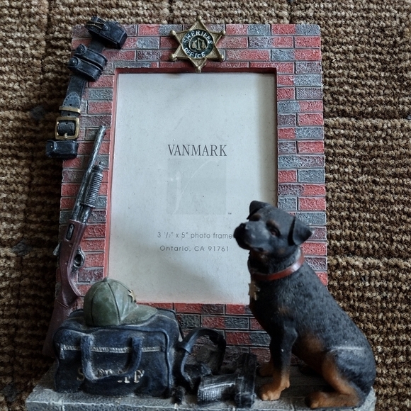 vanmark Other - Protector of Peace Picture Frame 3.7 x 5